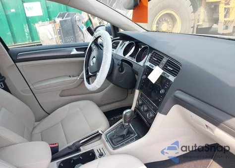 2018 Volkswagen Golf Sportwagen Tsi S/Tsi Se z USA, uszkodzony, nr VIN 3VWD17AU4JM757715